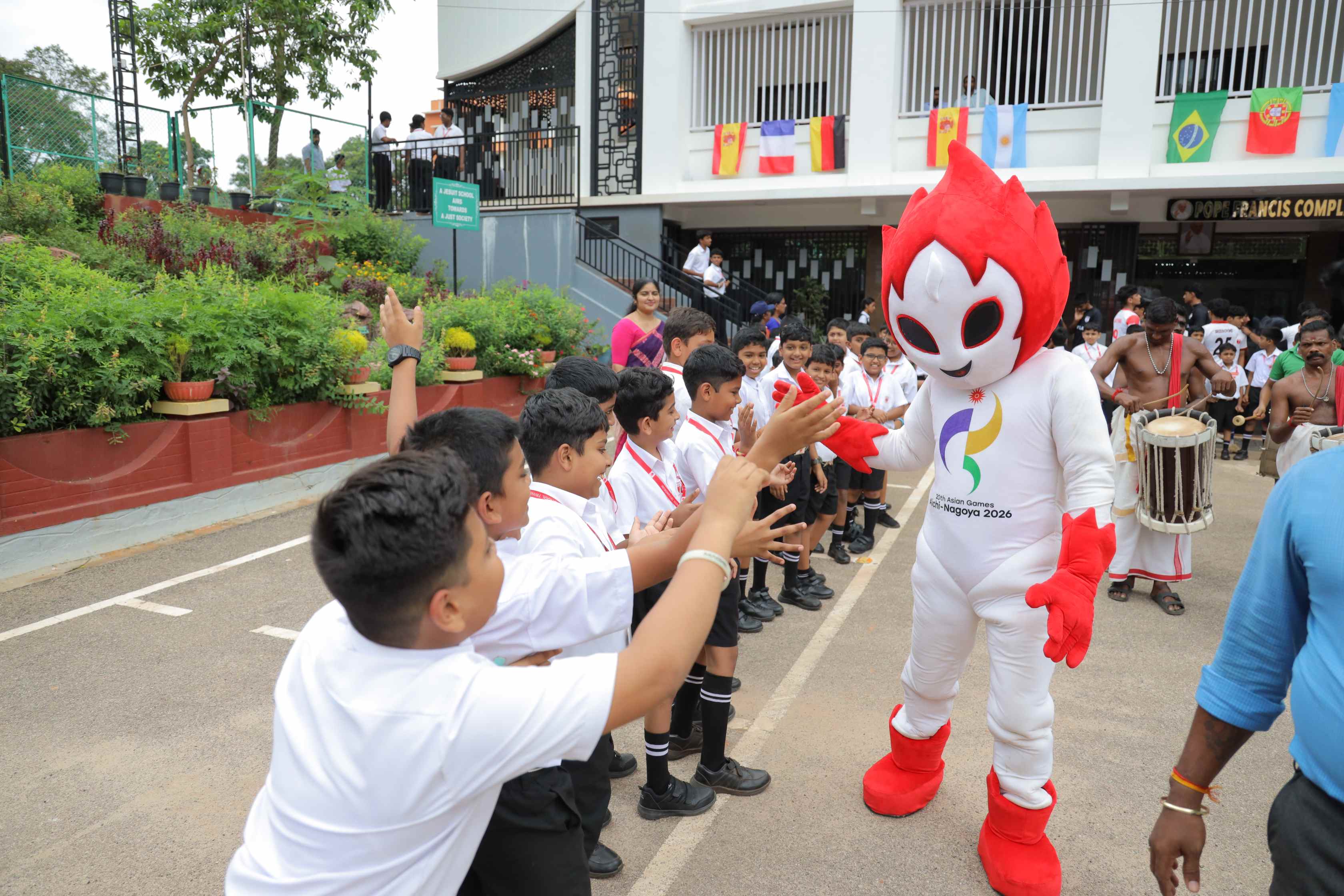 LOYOLA SCHOOL